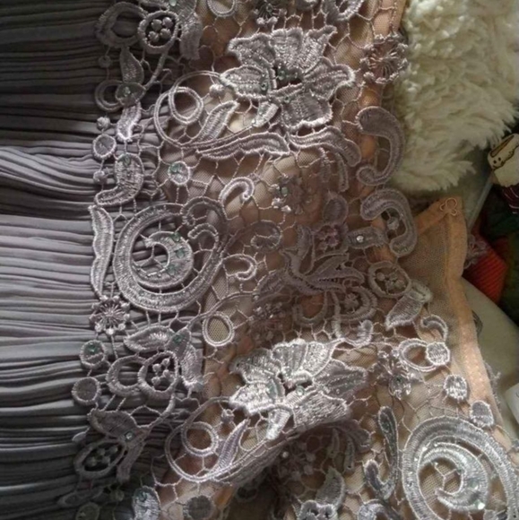 Dress - Picture 2 of 3